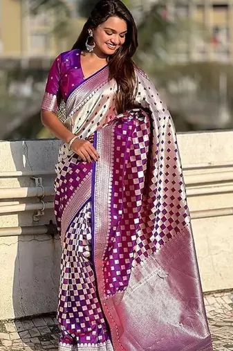Purple silk blend saree with blouse