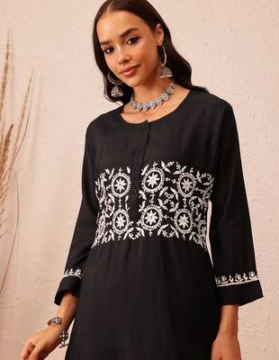 Hand embroidered black cotton lucknowi chikankari co-ord set 4