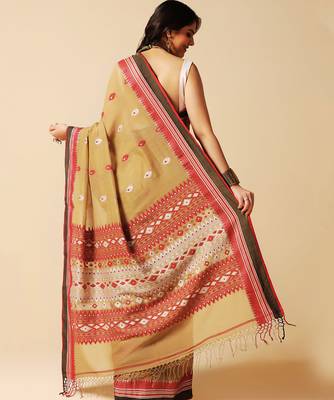 Beige hand woven cotton saree 2