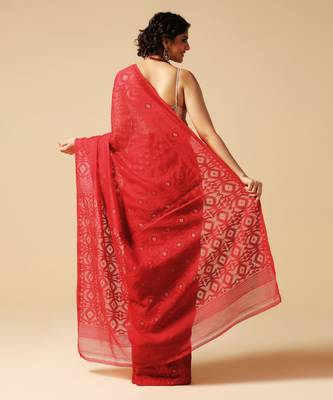 Red hand woven jamdani silk saree 4
