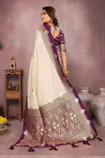 Off White Color Zari Weaving Kalamkari Silk Saree