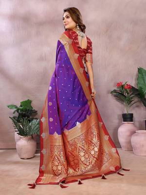 Purple Color Zari Weaving Kalamkari Silk Saree 4