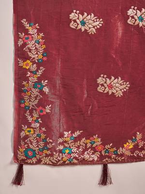Maroon silk blend jacquard saree with unstitched blouse piece 5