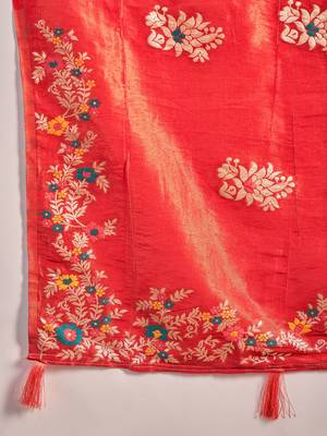 Red silk blend jacquard saree with unstitched blouse piece 5