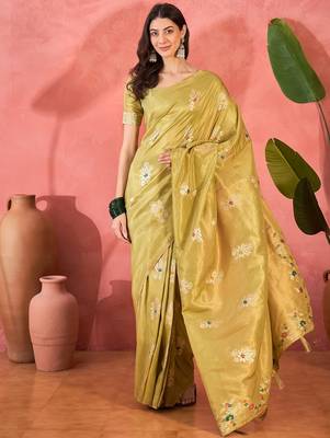Yellow silk blend jacquard saree with unstitched blouse piece 1