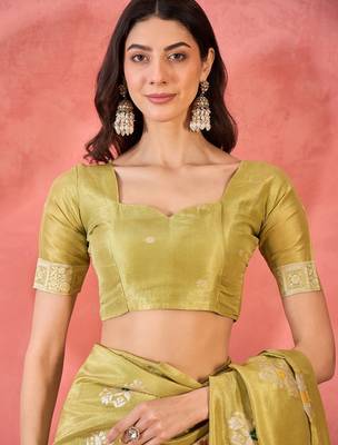 Yellow silk blend jacquard saree with unstitched blouse piece 4