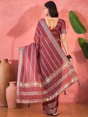 Maroon organza jacquard saree with unstitched blouse piece 3