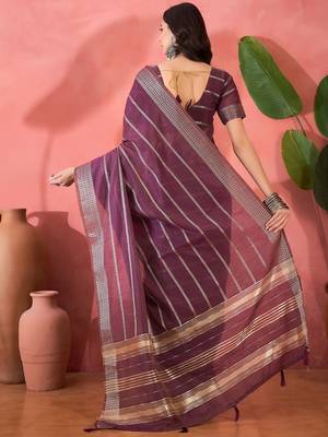 Purple organza jacquard saree with unstitched blouse piece 3