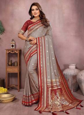 Grey Color Zari Weaving Handloom Kalamkari Silk Saree 3