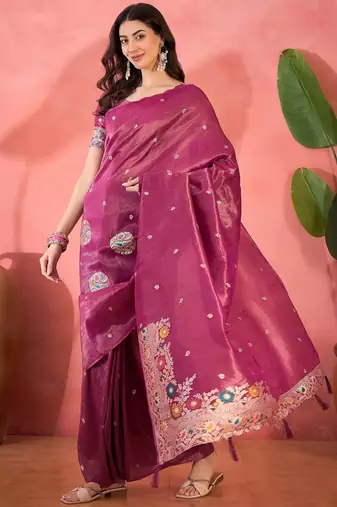 Pink silk blend jacquard saree with unstitched blouse piece