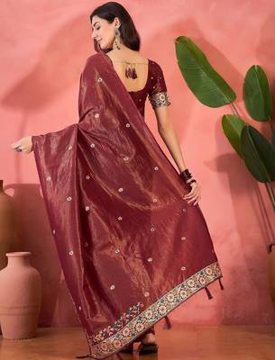 Maroon silk blend jacquard saree with unstitched blouse piece 3