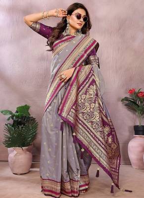 Light Lavender Color Zari Weaving Handloom Kalamkari Silk Saree 2