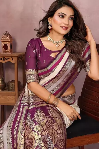 Off White Color Zari Weaving Handloom Kalamkari Silk Saree