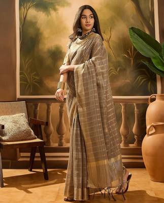 Brown organza jacquard saree with unstitched blouse piece 2
