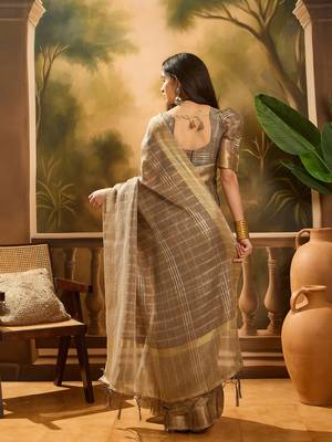 Brown organza jacquard saree with unstitched blouse piece 3