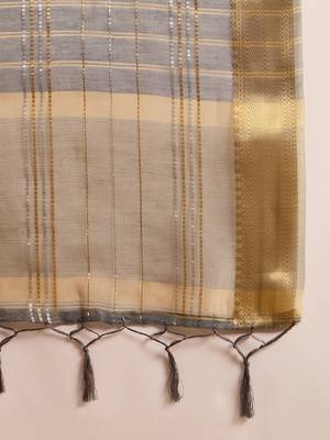 Grey organza jacquard saree with unstitched blouse piece 5