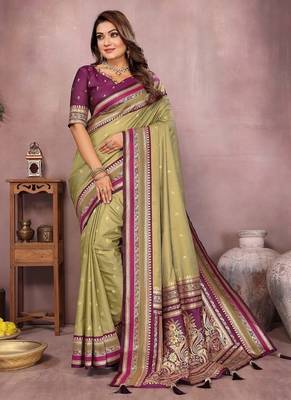 Olive Color Zari Weaving Handloom Kalamkari Silk Saree 3