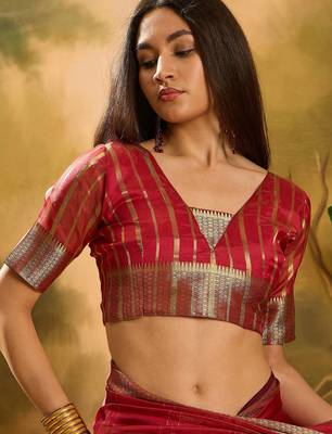 Pink organza jacquard saree with unstitched blouse piece 4