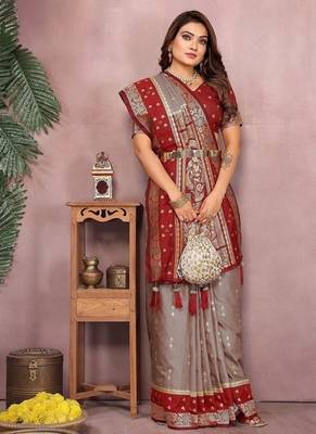 Grey Color Zari Weaving Designer Kalamkari Silk Saree 2