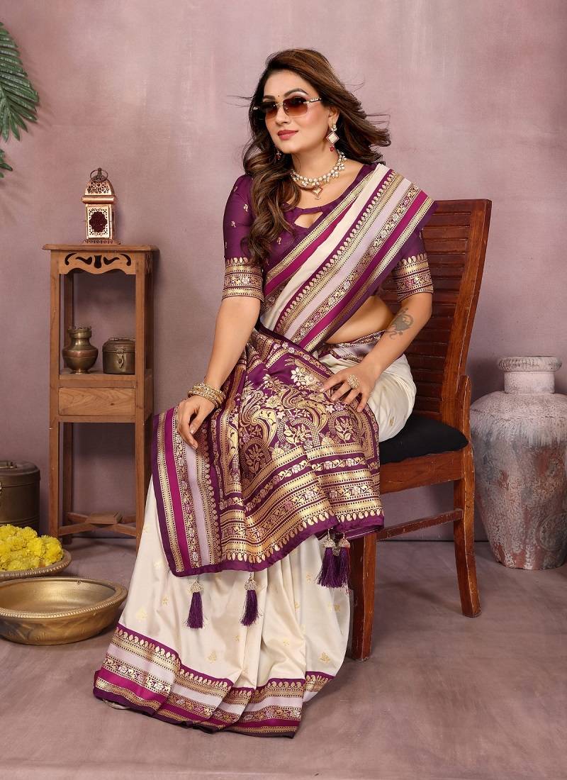 Off White Color Zari Weaving Designer Kalamkari Silk Saree