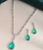 Diamond-cut cz & emerald pendant necklace set