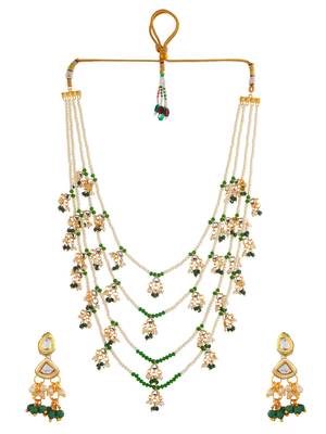 Layered green beaded kundan pearl necklace set 3
