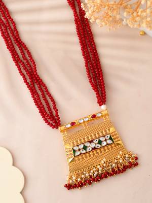 traditional red beaded necklace with kundan gold pendant for women 2