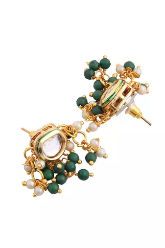 green beaded gold-plated bridal jewellery set with pearls
