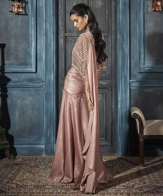 Pink crepe embroidered cape with plain skirt & bustier 3