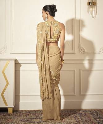 Gold georgette embroidered saree with blouse 4