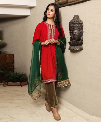 Fuschia pink embroidered velvet kurta set with velvet harem pants & dupatta 1