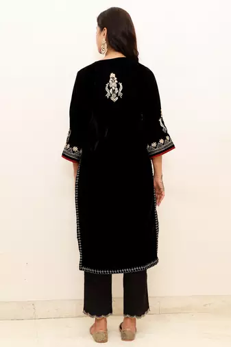 Black embroidered velvet kurta set with mashru silk pants