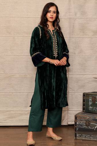 Dark green embroidered velvet silk kurta with mashru silk pants, stitched