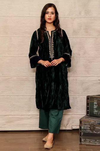Dark green embroidered velvet silk kurta with mashru silk pants