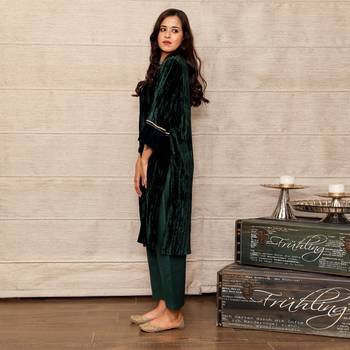 Dark green embroidered velvet silk kurta with mashru silk pants 3