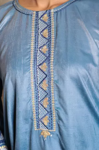 Blue ombre embroidered micro velvet kurta with printed velvet pant