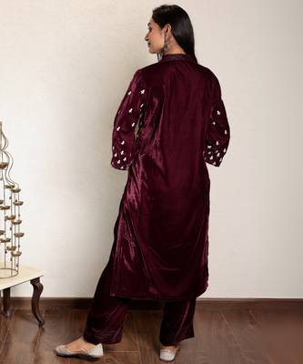 Wine embroidered velvet kurta with velvet pants 2