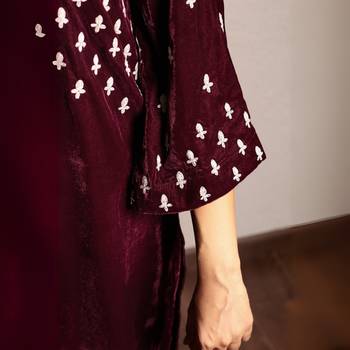 Wine embroidered velvet kurta with velvet pants 4