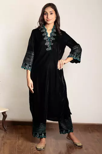 Black embroidered velvet set with pants, stitched