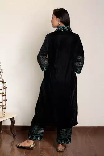Black embroidered velvet set with pants
