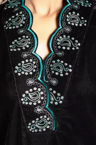 Black embroidered velvet set with pants
