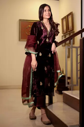 Wine embroidered velvet kurta with velvet pants and organza dupatta, stitched