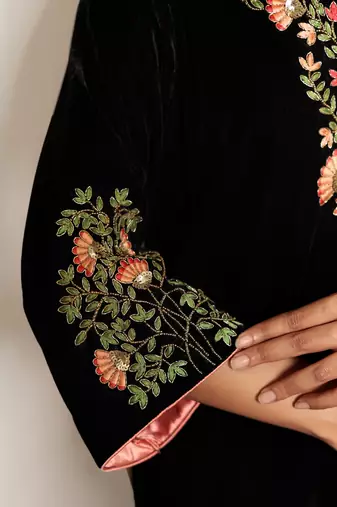 Black embroidered velvet kurta set with salwar
