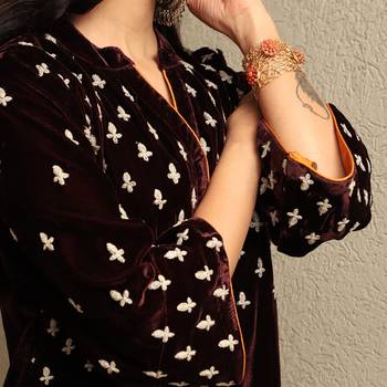 Wine embroidered silk velvet kurta set with mashru silk pants & organza dupatta 4