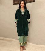 Green embroidered crushed velvet embroidered & brocade applique kurta set with mashru silk pants, stitched