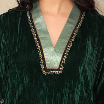 Green embroidered crushed velvet embroidered & brocade applique kurta set with mashru silk pants 3