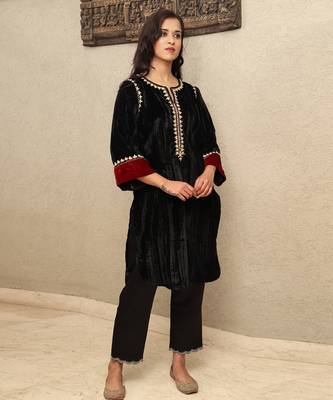 Black embroidered crushed velvet kurta set with mashru silk pants 1