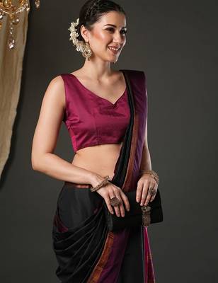 Black silk blend soft saree with contrast blouse 4