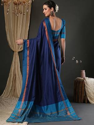 Blue silk blend soft saree with contrast blouse 3