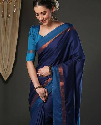 Blue silk blend soft saree with contrast blouse 4